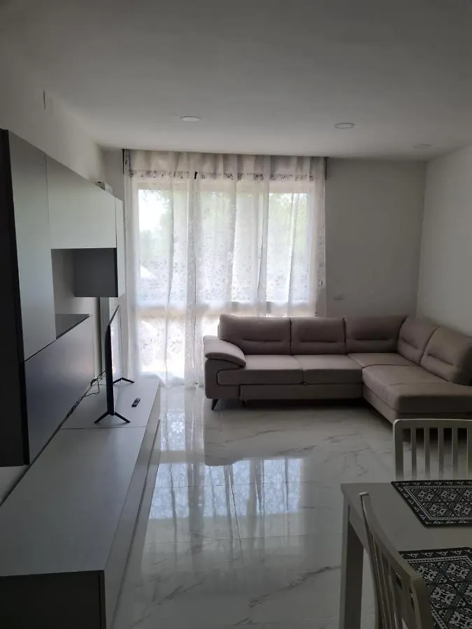 Apartament Marina Julia 0*,  İtalya